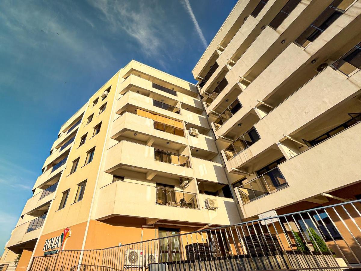 Uniquemoments Airport Apartment & Secure Parking & Airport Shuttle Iasi Exterior photo